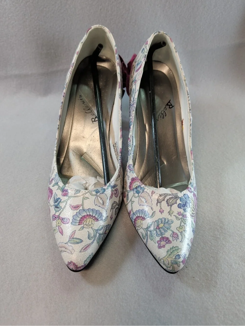 Bellini Clarise Ruffled Floral Pump Women's Size 7W New in Box
